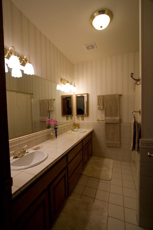 Idahome Bed And Breakfast Post Falls Rom bilde